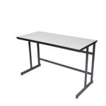 طاولة مدرسية